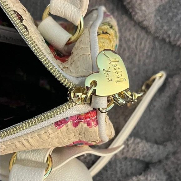 Betsey Johnson White Floral Mini Bag - Picture 4 of 5